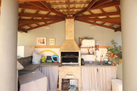 Casa à venda com 268m², 4 quartos e 4 vagasÁrea gourmet