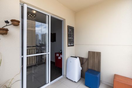 Apartamento à venda com 65m², 2 quartos e 1 vagaSacada