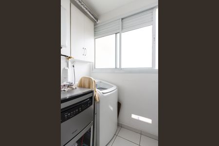 Apartamento à venda com 65m², 2 quartos e 1 vagaÁrea de Serviço