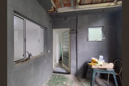Entrada  de casa para alugar com 1 quarto, 45m² em Vila Moraes, São Paulo