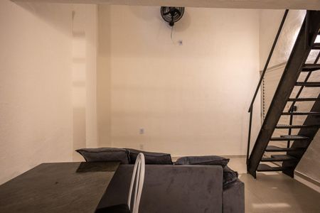 Studio para alugar com 30m², 1 quarto e sem vaga Studio para alugar com 30m², 1 quarto e sem vagaStudio