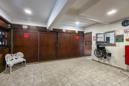 Hall de entrada de apartamento para alugar com 1 quarto, 59m² em Boqueirão, Praia Grande