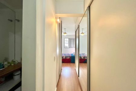 Apartamento à venda com 68m², 2 quartos e 1 vagaCloset da suíte