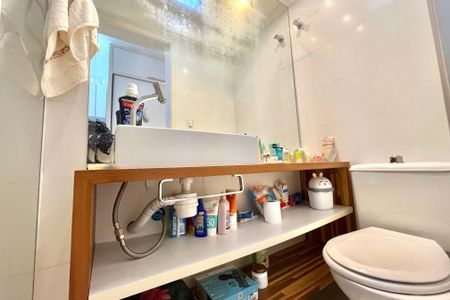 Apartamento à venda com 68m², 2 quartos e 1 vagaBanheiro da Suíte