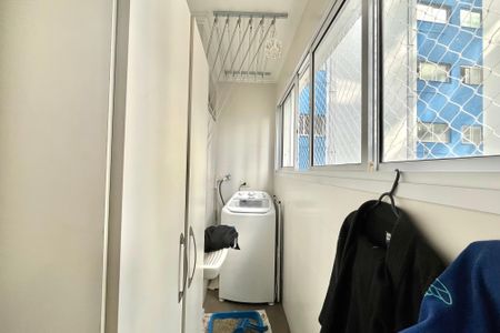 Apartamento à venda com 68m², 2 quartos e 1 vagaÁrea de Serviço