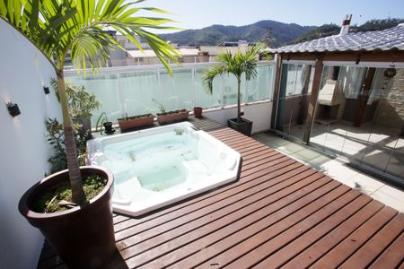 Apartamento para alugar com 184m², 2 quartos e 2 vagasPiscina da Cobertura