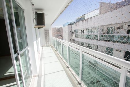 Apartamento para alugar com 184m², 2 quartos e 2 vagasVaranda da Sala
