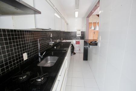 Apartamento para alugar com 184m², 2 quartos e 2 vagasCozinha