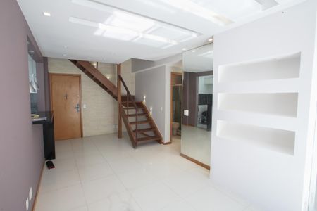 Apartamento para alugar com 184m², 2 quartos e 2 vagasSala