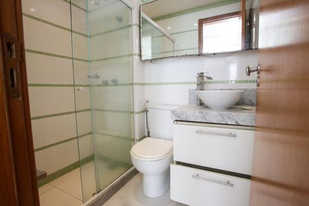 Apartamento para alugar com 184m², 2 quartos e 2 vagasBanheiro da Suíte