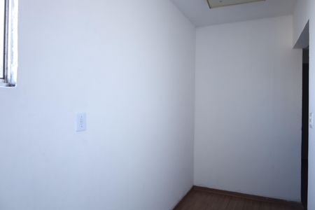 Casa para alugar com 100m², 3 quartos e sem vagaEspaço entre quartos