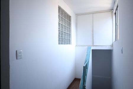 Casa para alugar com 100m², 3 quartos e sem vagaEspaço entre quartos