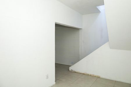 Casa para alugar com 100m², 3 quartos e sem vaga Casa para alugar com 100m², 3 quartos e sem vagaSala