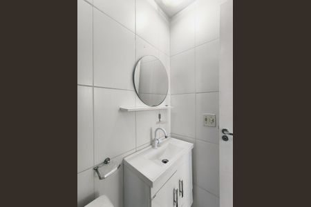 Apartamento à venda com 76m², 2 quartos e 1 vaga Apartamento à venda com 76m², 2 quartos e 1 vagaBanheiro social