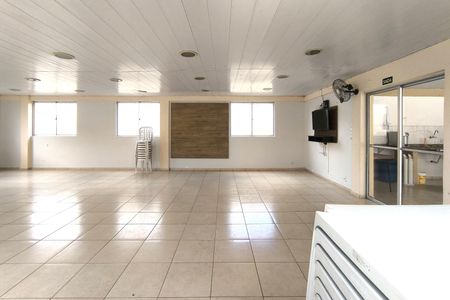 Apartamento à venda com 76m², 2 quartos e 1 vaga Apartamento à venda com 76m², 2 quartos e 1 vagaÁrea comum - Salão de festas