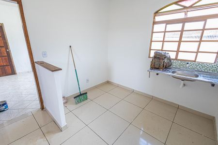 Cozinha de casa à venda com 3 quartos, 100m² em Jardim Leblon, Belo Horizonte