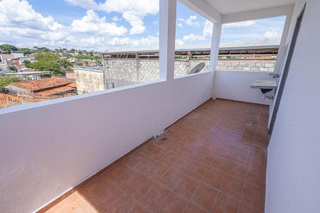 Casa à venda com 100m², 3 quartos e sem vagaÁrea de Serviço