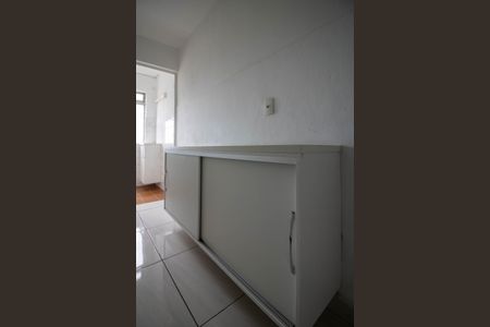 Apartamento para alugar com 55m², 2 quartos e 1 vagaCozinha - Armários