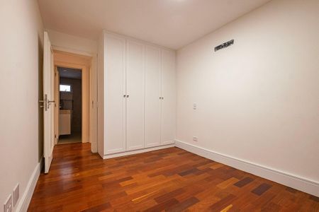 Quarto 1 de apartamento à venda com 3 quartos, 175m² em Jardim Paulista, São Paulo
