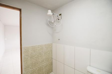 Banheiro de casa para alugar com 1 quarto, 48m² em Vila Barbosa, São Paulo
