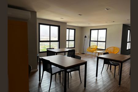 Apartamento para alugar com 56m², 2 quartos e 1 vagaÁrea comum