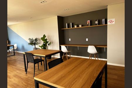 Apartamento para alugar com 56m², 2 quartos e 1 vagaÁrea comum