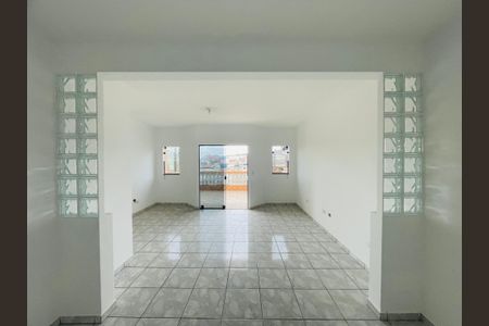 Sala de casa à venda com 3 quartos, 126m² em Jardim Santa Cecilia, Guarulhos