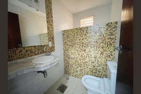 Casa à venda com 126m², 3 quartos e 2 vagas Casa à venda com 126m², 3 quartos e 2 vagasLavabo