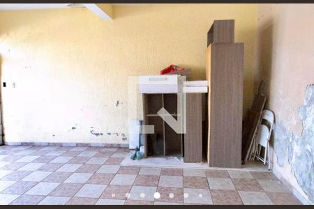 Casa à venda com 126m², 3 quartos e 2 vagas Casa à venda com 126m², 3 quartos e 2 vagasGaragem