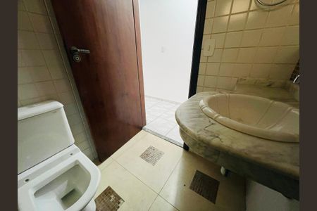 Casa à venda com 126m², 3 quartos e 2 vagas Casa à venda com 126m², 3 quartos e 2 vagasLavabo