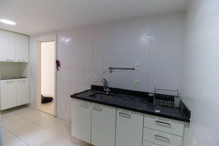 Apartamento à venda com 70m², 2 quartos e 1 vaga Apartamento à venda com 70m², 2 quartos e 1 vagaCozinha e Área de Serviço
