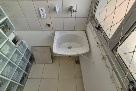 Apartamento à venda com 60m², 3 quartos e 1 vagaÁrea de Serviço