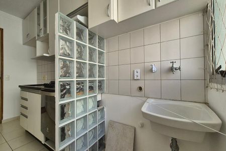 Apartamento à venda com 60m², 3 quartos e 1 vagaÁrea de Serviço