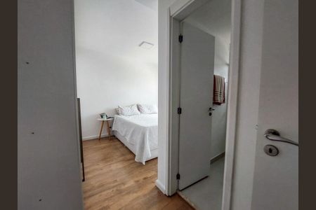 Apartamento à venda com 84m², 3 quartos e 2 vagas Apartamento à venda com 84m², 3 quartos e 2 vagasSuíte