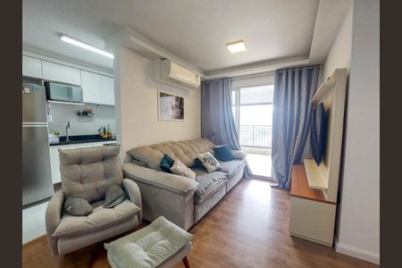 Apartamento à venda com 84m², 3 quartos e 2 vagas Apartamento à venda com 84m², 3 quartos e 2 vagasSala