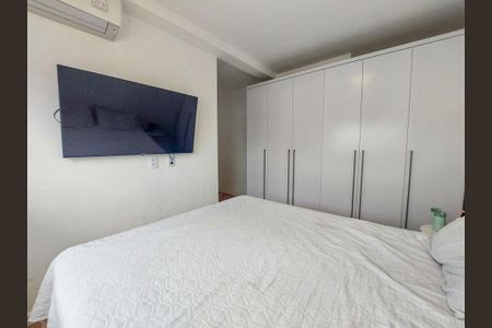 Apartamento à venda com 84m², 3 quartos e 2 vagas Apartamento à venda com 84m², 3 quartos e 2 vagasSuíte