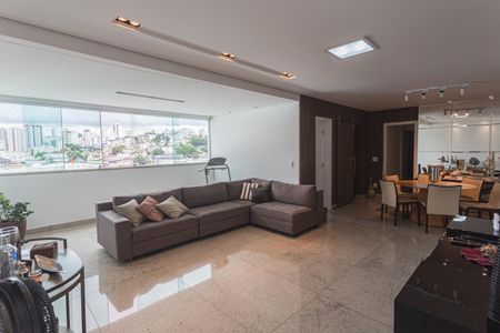 Sala 1 de apartamento para alugar com 3 quartos, 146m² em União, Belo Horizonte
