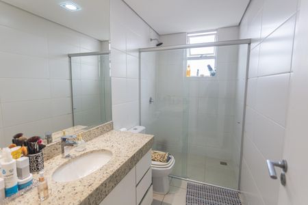 Apartamento para alugar com 146m², 3 quartos e 4 vagasBanheiro da Suíte 1