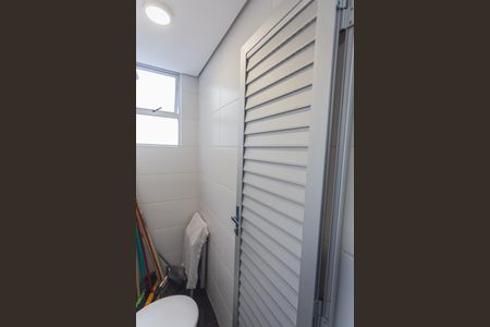 Apartamento para alugar com 146m², 3 quartos e 4 vagasBanheiro de serviço