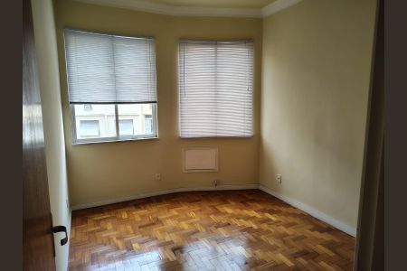 Apartamento à venda com 2 quartos, 65m² em Copacabana, Rio de Janeiro