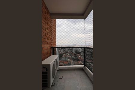 Apartamento à venda com 237m², 4 quartos e 5 vagasSacada da suite 3