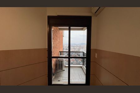 Apartamento à venda com 237m², 4 quartos e 5 vagasSacada da suite 4