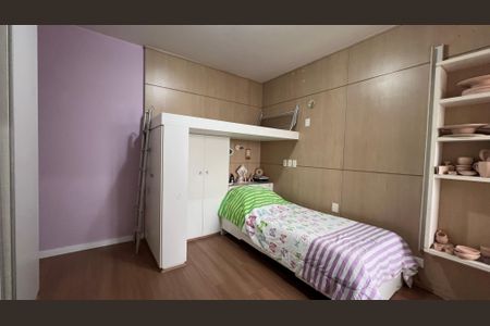 Apartamento à venda com 237m², 4 quartos e 5 vagasSuíte 1