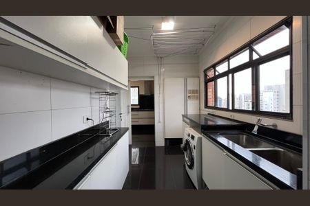 Apartamento à venda com 237m², 4 quartos e 5 vagasÁrea de Serviço