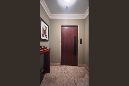 Apartamento à venda com 237m², 4 quartos e 5 vagasHall