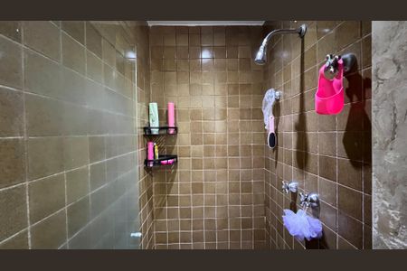 Apartamento à venda com 237m², 4 quartos e 5 vagasBanheiro da Suíte 4