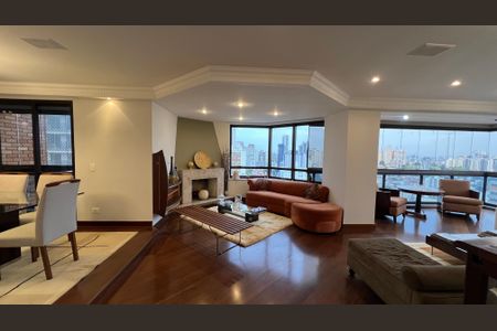 Apartamento à venda com 237m², 4 quartos e 5 vagasSala