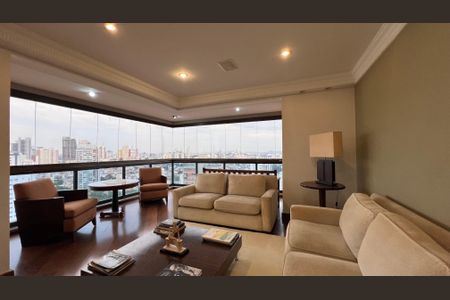 Apartamento à venda com 237m², 4 quartos e 5 vagasSala