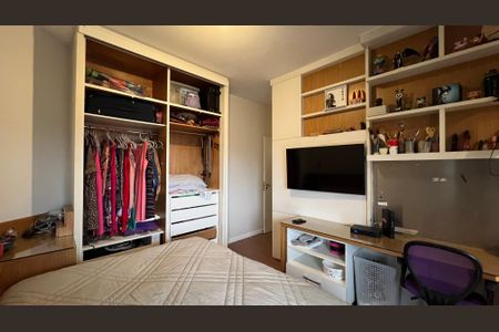 Apartamento à venda com 237m², 4 quartos e 5 vagasSuíte 3