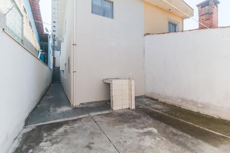 Casa para alugar com 154m², 3 quartos e 1 vaga Casa para alugar com 154m², 3 quartos e 1 vagaQuintal dos Fundos/Área de Serviço